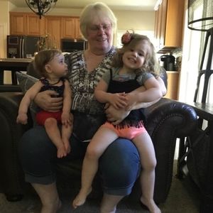 Meet your Posher, Deborah